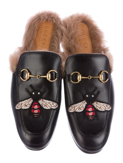 gucci fur slippers women.